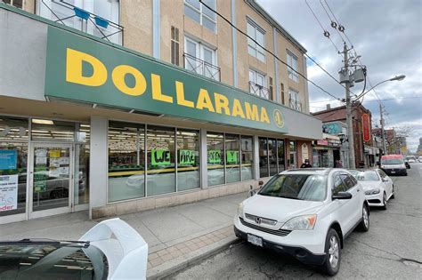 grocery stores open toronto victoria day